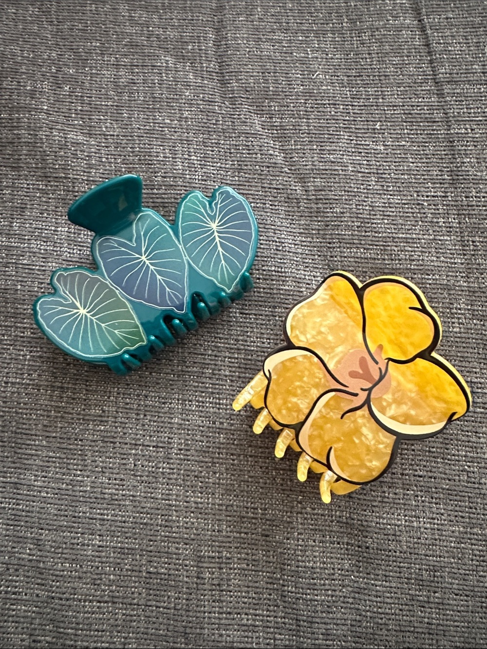 Two, New hair claws (Kahomelani & Phases HI)